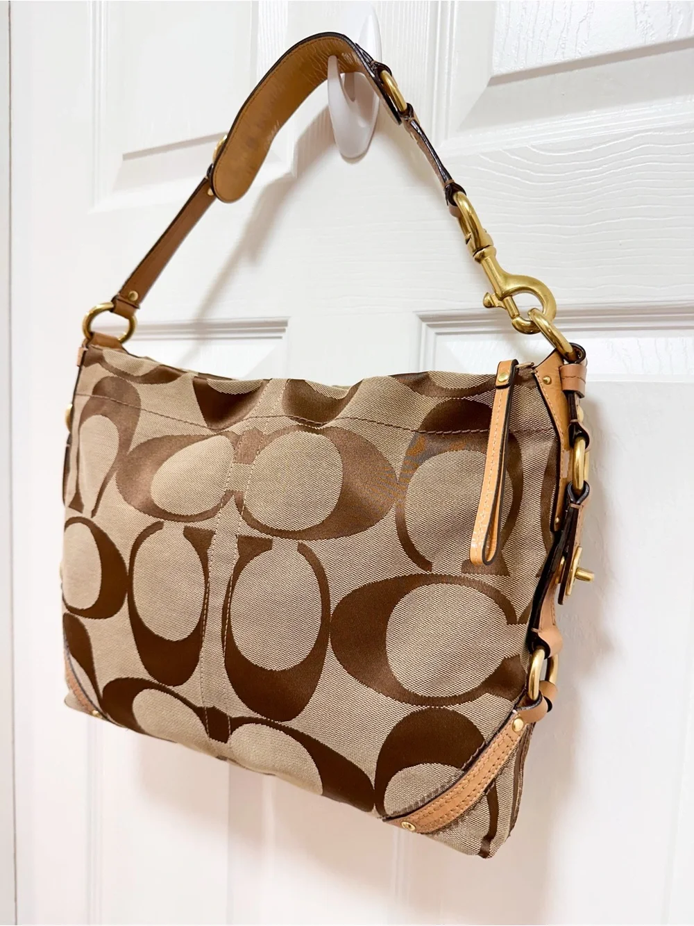 Coach Carly  Shoulder Bag Signature Jacquard Khaki Brown‎ Camel Patent Y2K